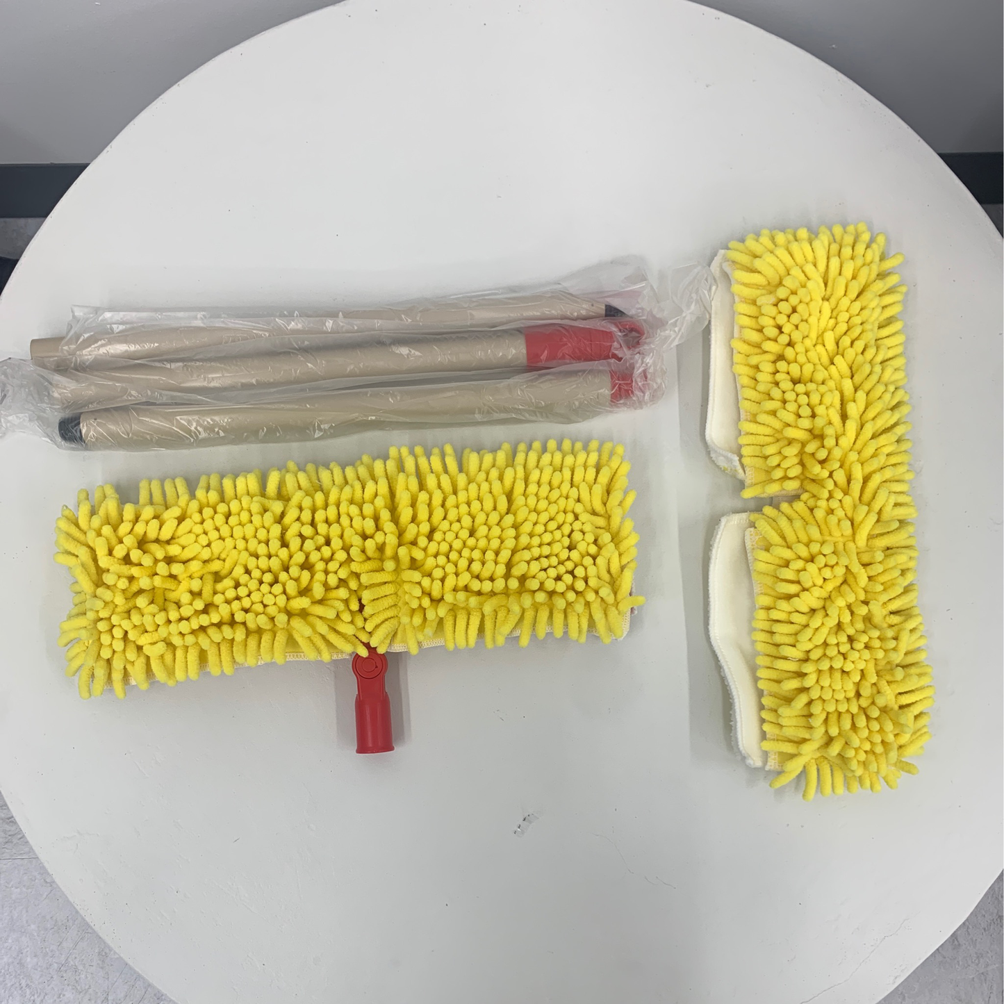 Microfiber cleaning mop