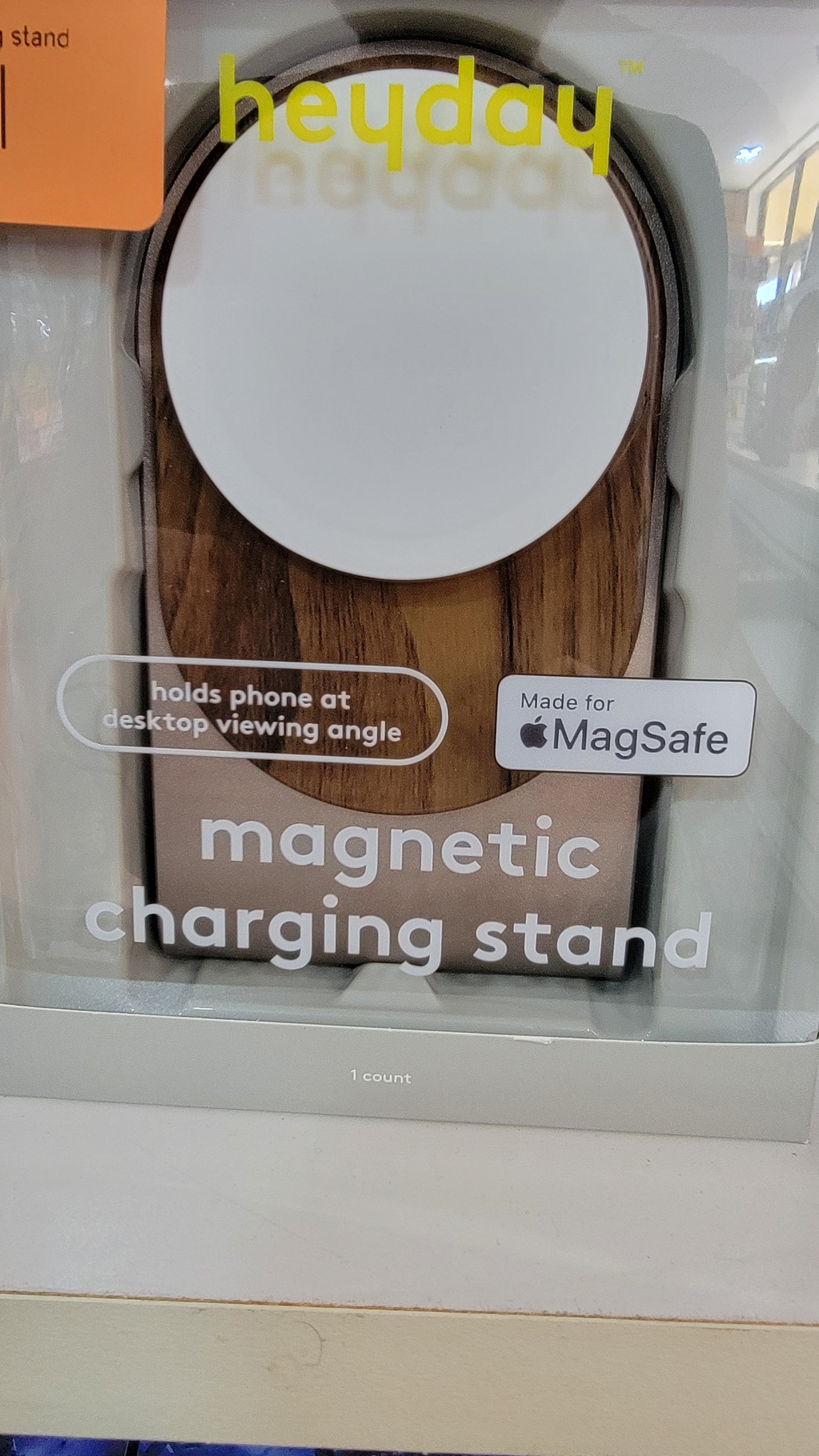 Heyday magnetic charging stand