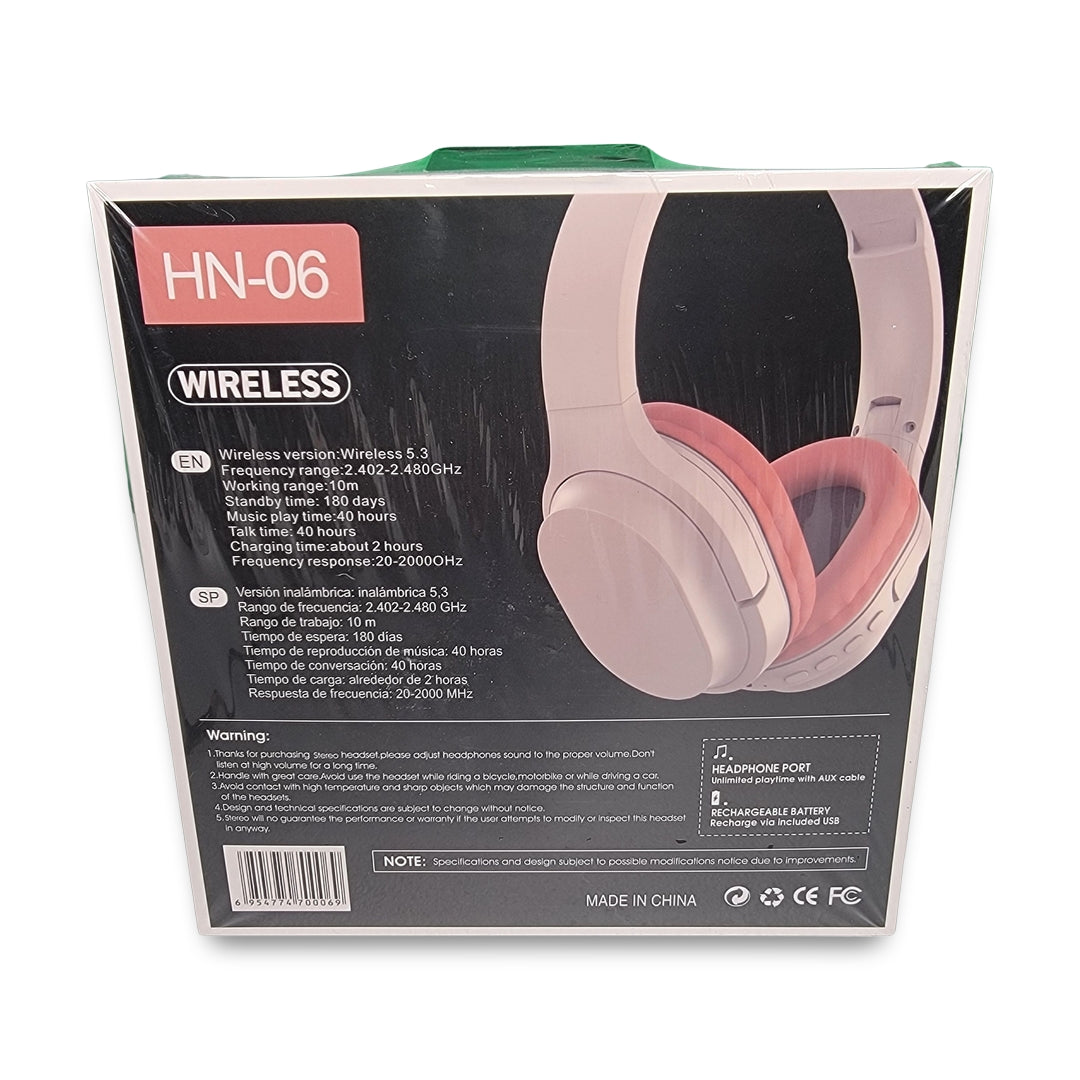 The packaging of the HN06 Wireless Headphone displays product information in both English and Spanish, along with a stylish image of the headphones on the front. Designed for extended listening sessions, these headphones offer a music playtime of 40 hours and feature a frequency response range from 20 to 2000 Hz.